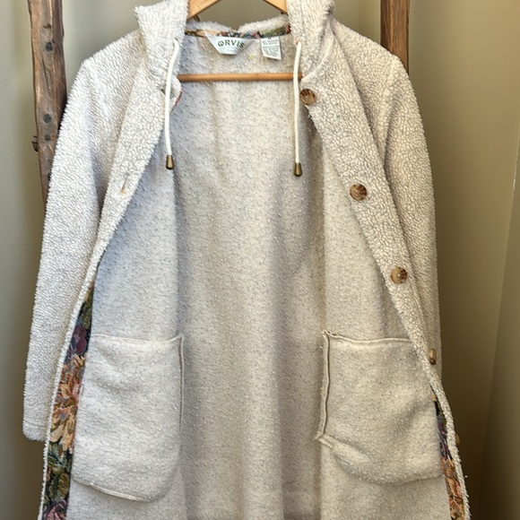 Orvis Teddy Bear Sherpa Tapestry Trim Cream Shacket Jacket Womens size Medium - Picture 11 of 12